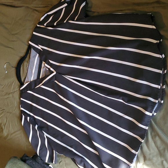 Black and white striped blouse - Picture 1 of 1